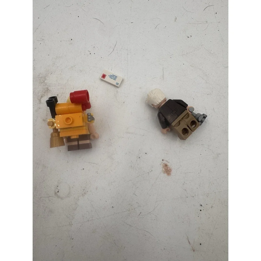 LEGO Up House Fred And Russell Character Accessories Mini Fig Lot Of Two - Picture 4 of 4